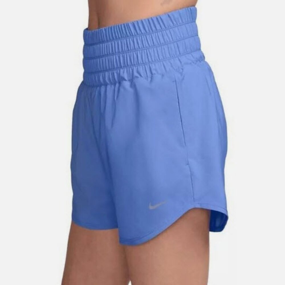 Nike One Dri-Fit Ultra Short Size L in Blue